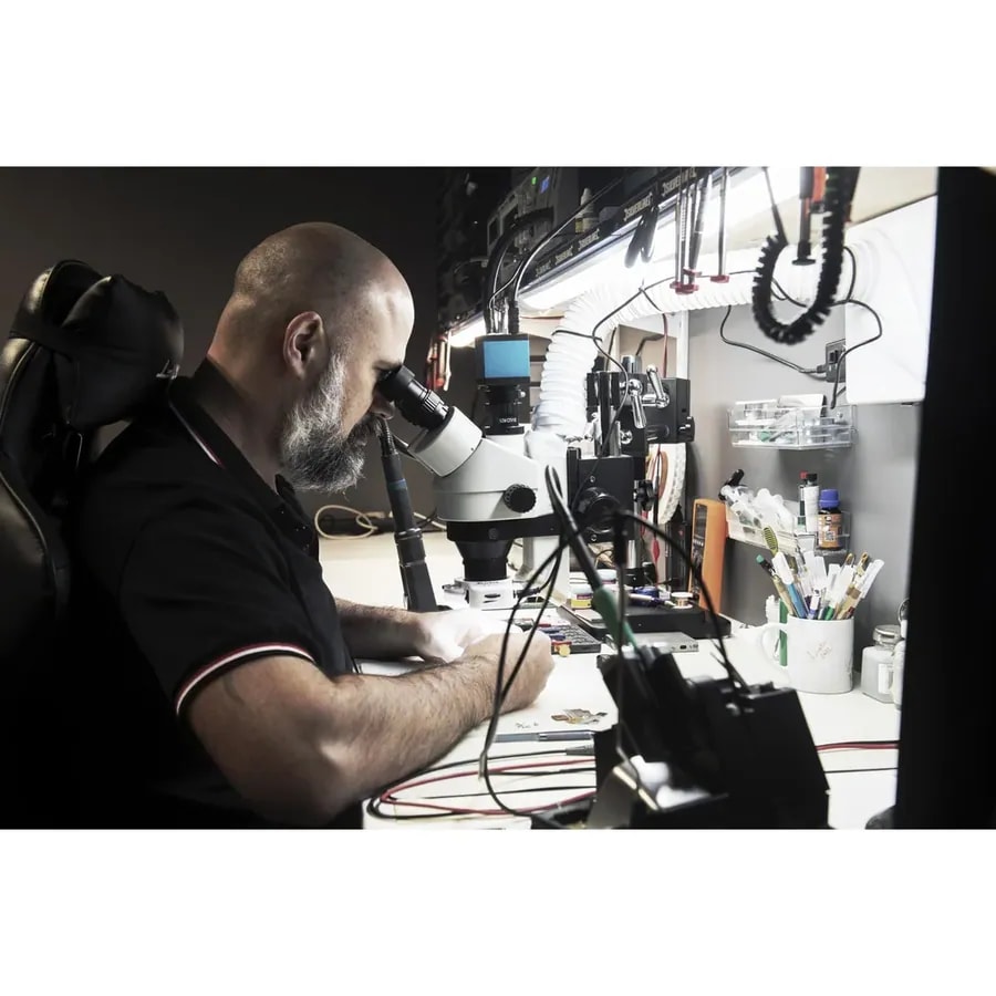 Servicio de microsoldadura en laptop