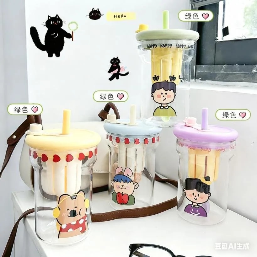 Vaso Plástico 650 ml con Pajilla y Diseños Animados