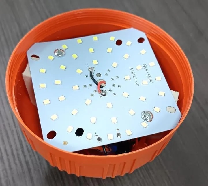 Foco LED de Alta Potencia 500W Tipo Campana Naranja