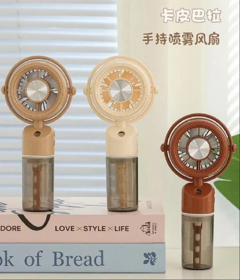 Mini Ventilador Rociador de Agua Portátil Recargable