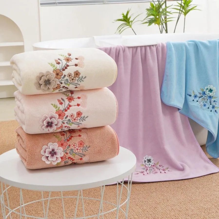 Toalla de Mano 50x95 cm con Bordado Floral