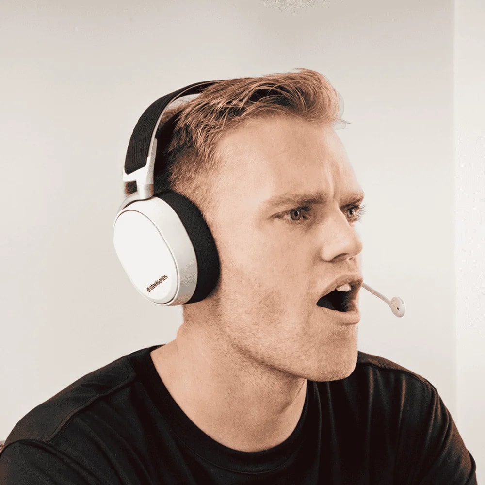 Audifono con microfono SteelSeries gamer Arctis Pro wireless negro